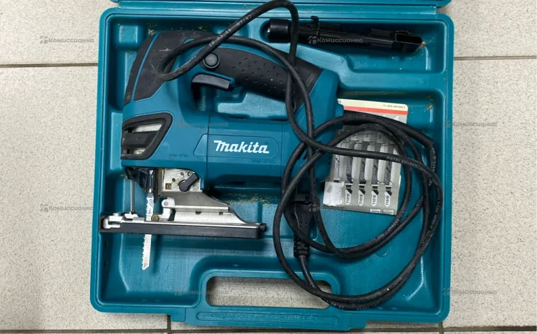 Электролобзик makita 4350FCT