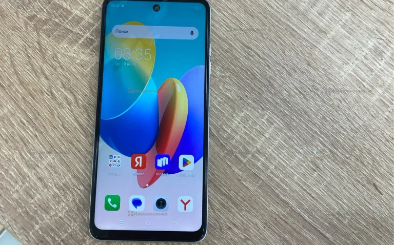 Tecno Spark Go 2024 4/64 ГБ