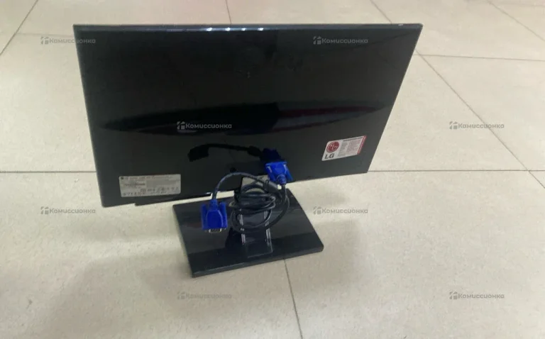 Монитор LG e1906s