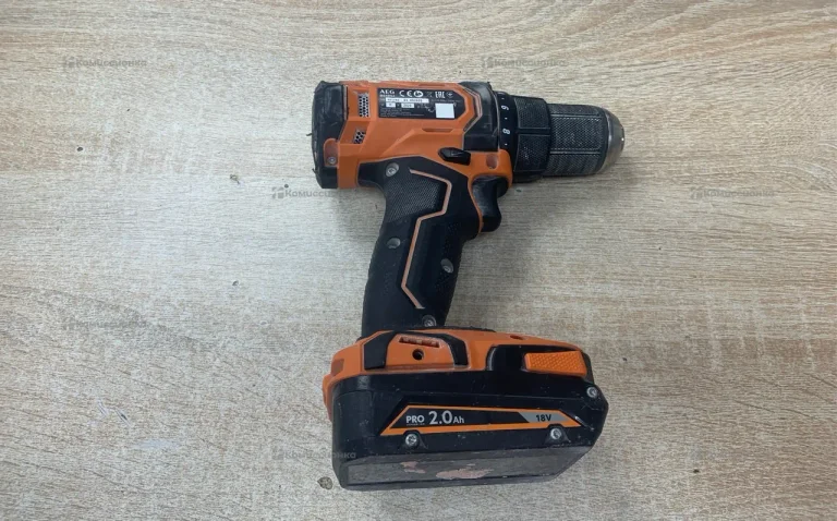 Шуруповерт AEG BS18G4