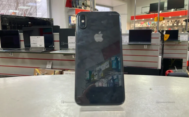 Apple iPhone X 3/64 ГБ