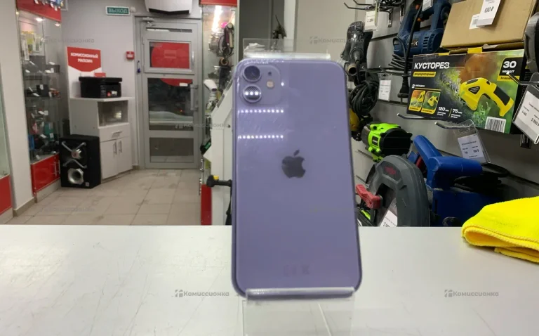 Apple iPhone 11 4/128 ГБ