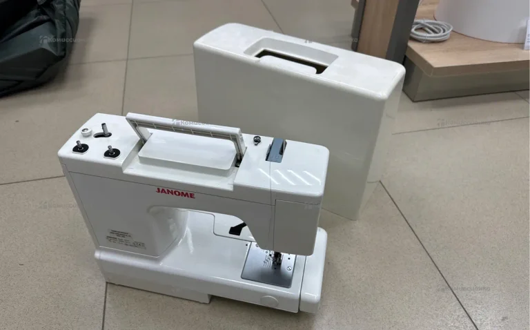 Швейная машина Janome 423S