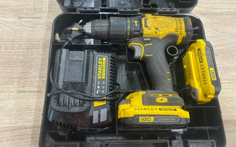 Ударная дрель-шуруповерт Stanley Fatmax SCD711C2K