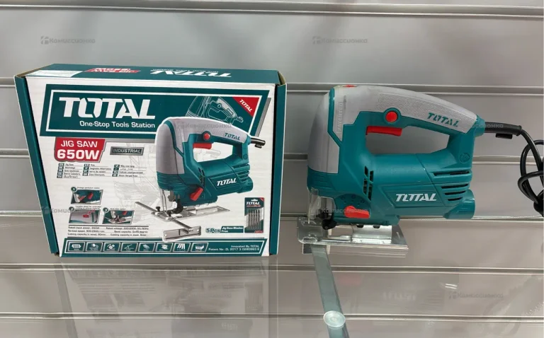 Электролобзик TOTAL TS206806