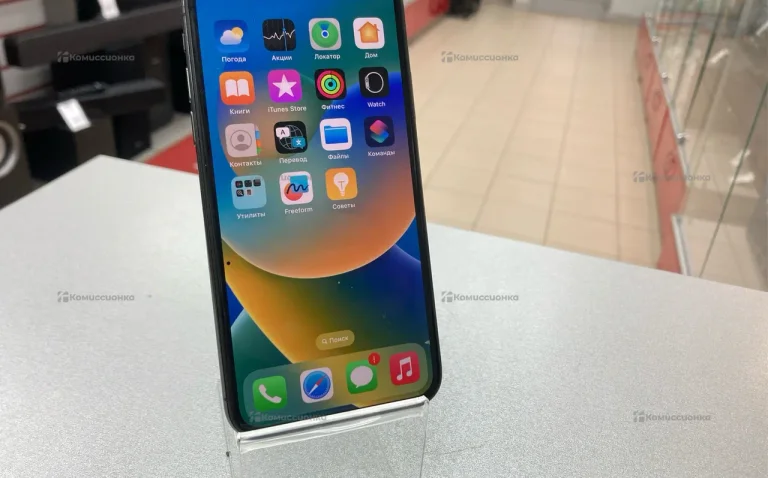 Apple iPhone X 3/64 ГБ