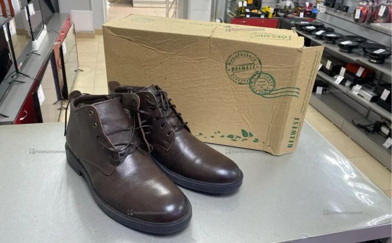 Кожаные ботинки зимние 41