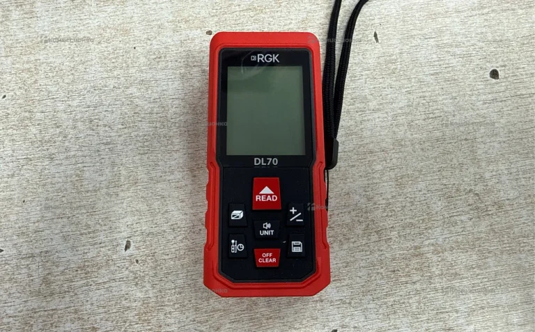 Лазерный дальномер RGK DL70
