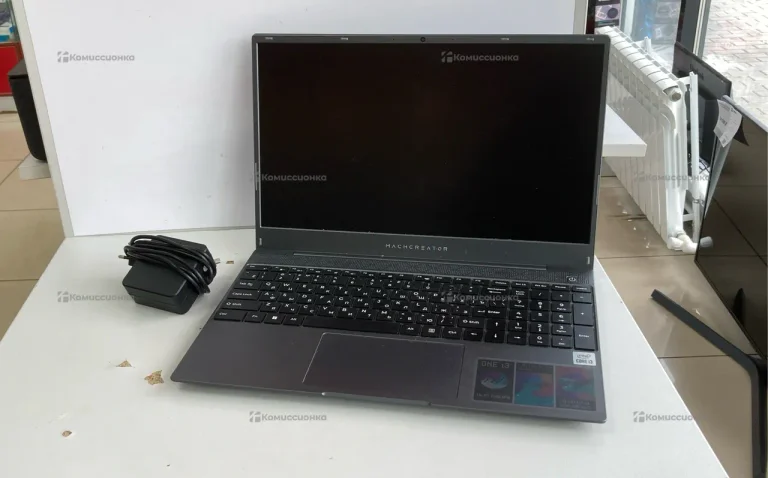 Ноутбук  Machcreator one i3