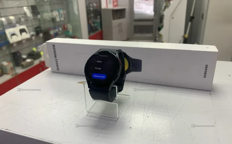 Часы  samsung galaxy watch 5