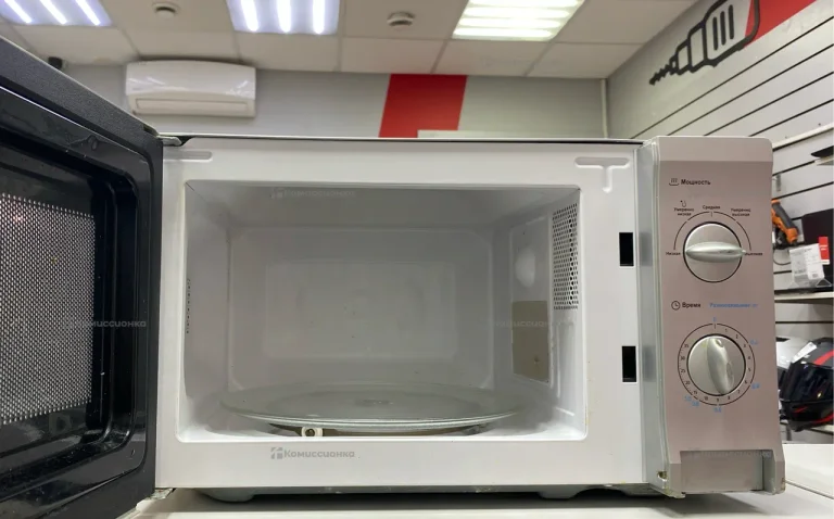 Микроволновая печь  midea