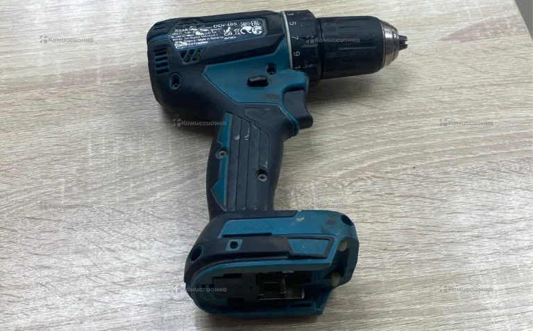 Аккумуляторная дрель-шуруповерт Makita DDF485Z