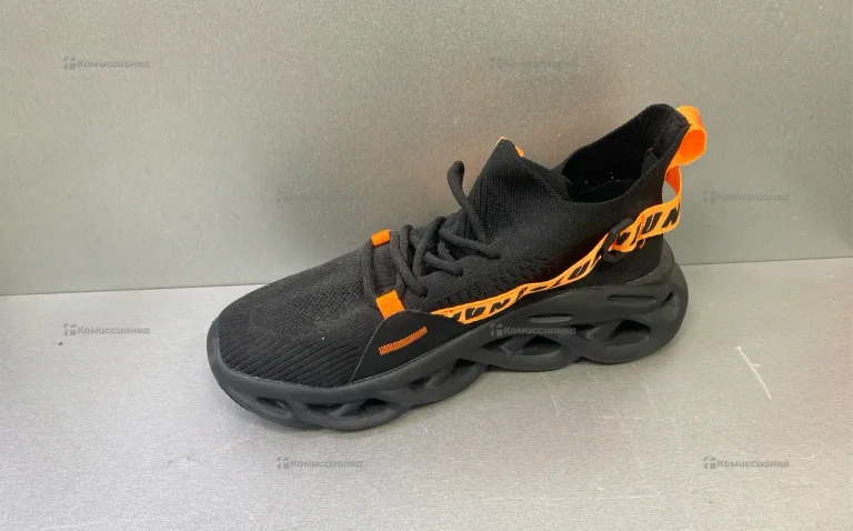 Кроссовки NiuLun 39р