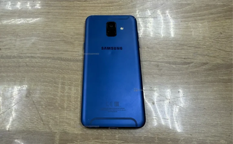 Samsung Galaxy A6 (2018) 3/32 ГБ
