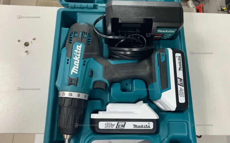 Аккумуляторная дрель-шуруповерт Makita DF488D