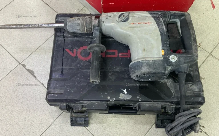 Перфоратор Интерскол П-40/1100Э