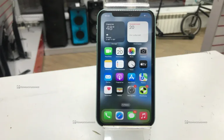 Apple iPhone 11 4/64 ГБ