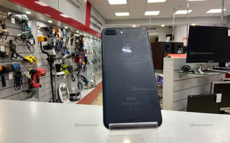 Apple iPhone 7 Plus 3/128 ГБ