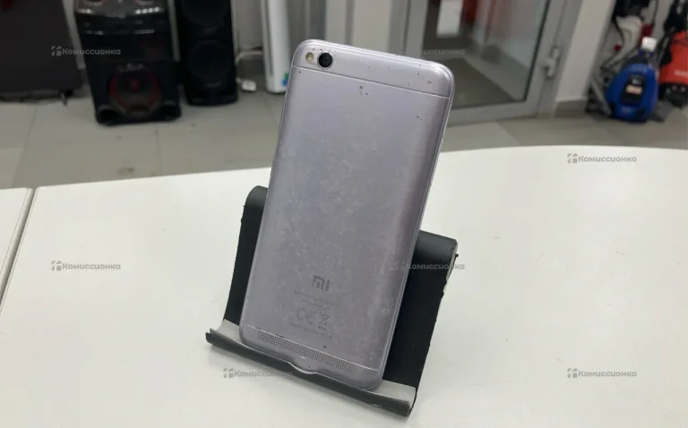 Xiaomi Redmi 5 2/16 ГБ