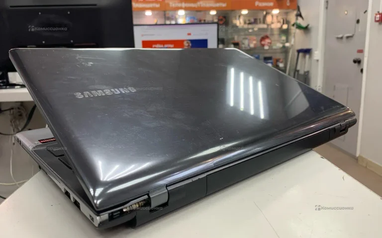 Ноутбук Samsung NP355V5C