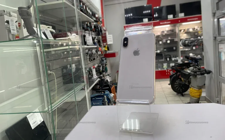 Apple iPhone X 64 ГБ