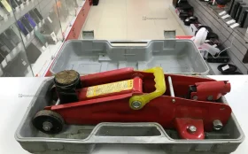 Купить Домкрат прокатное гидравлический 2т б/у , в Тольятти Цена:1590рублей