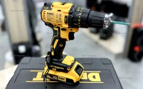 Купить Аккумуляторная дрель-шуруповерт DeWalt DCD708 реп б/у , в Екатеринбург Цена:2490рублей