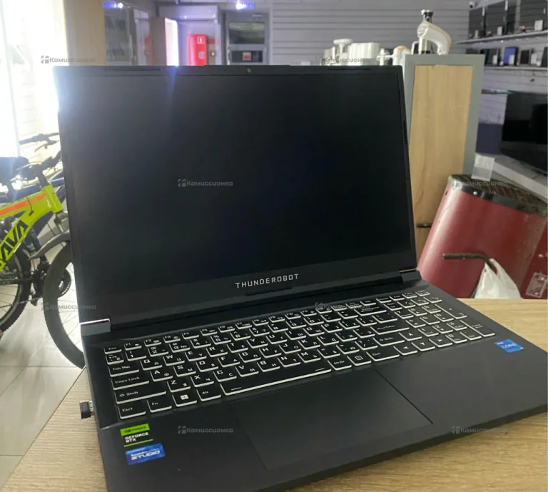 Ноутбук  thunderobot 911s core d