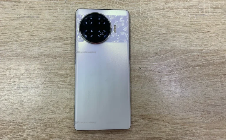 Tecno Spark 20 Pro + 8/256