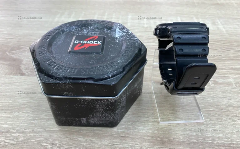 Часы  Casio DW-5600BB