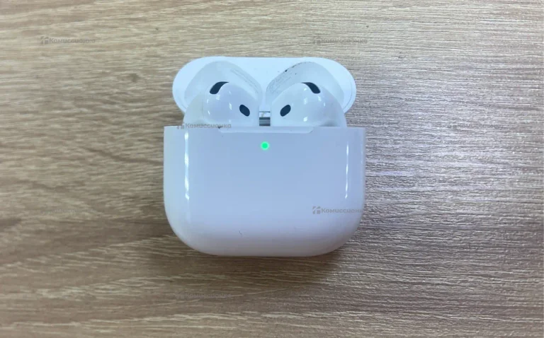 Наушники AirPods 4 без шумоподавления
