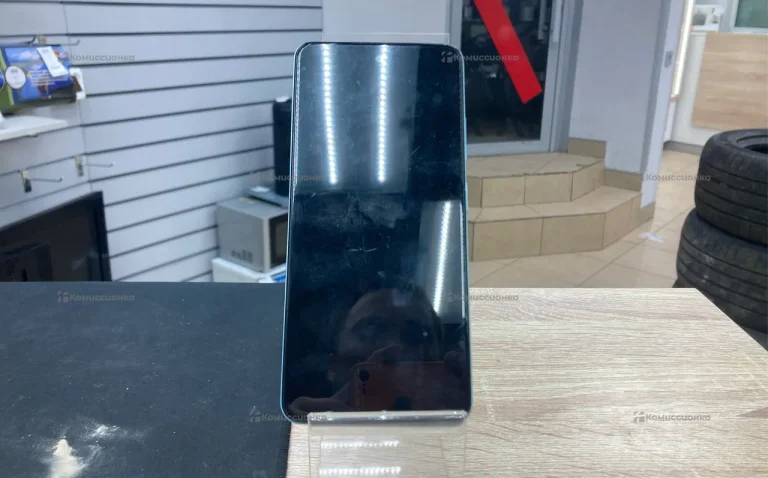 Infinix smart 8 pro 4/256Gb