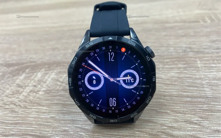 Часы  Huawei watch 4