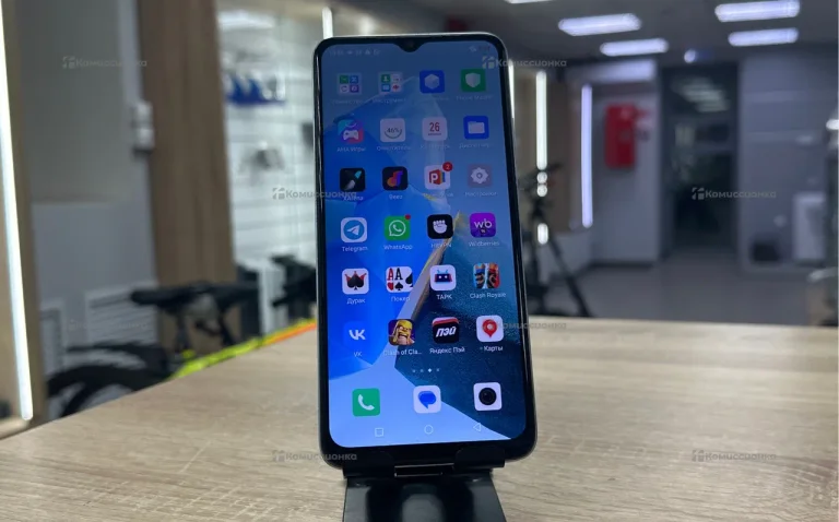 Infinix Hot 30i 4/64 ГБ