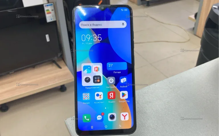 Tecno Spark 10 4/128 ГБ