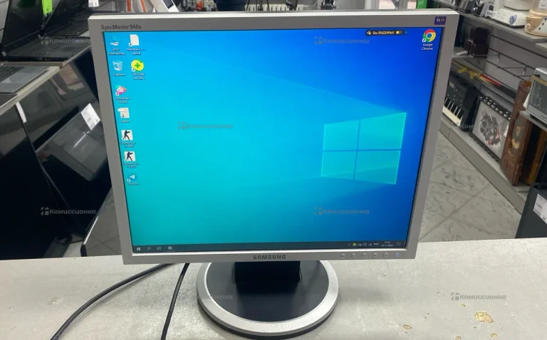 Монитор Samsung SyncMaster 940N