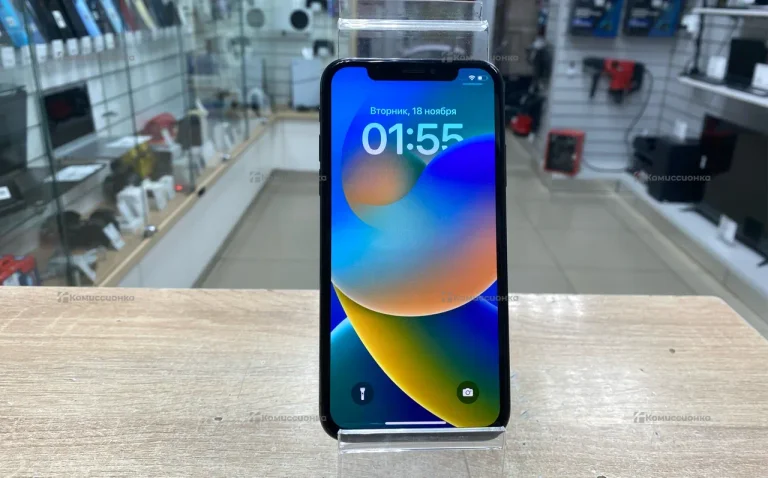 Apple iPhone X 3/256 ГБ