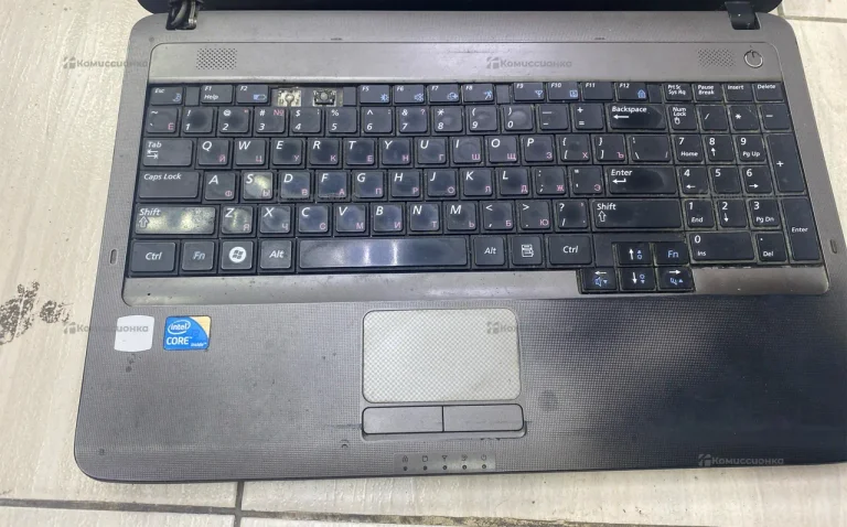 Ноутбук Samsung R540