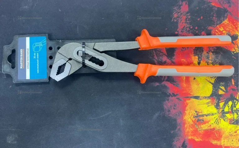 Клещи переставляет