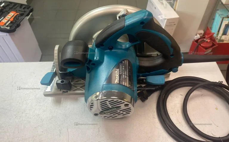 Дисковая пила makita 5008MG