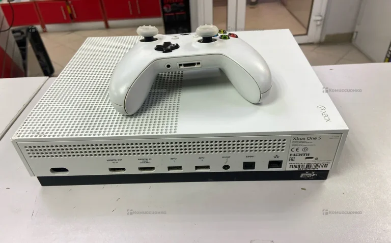Приставка Xbox One S 500 ГБ