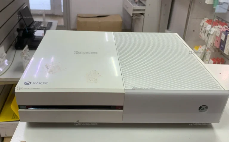 Приставка Xbox One 500 Gb