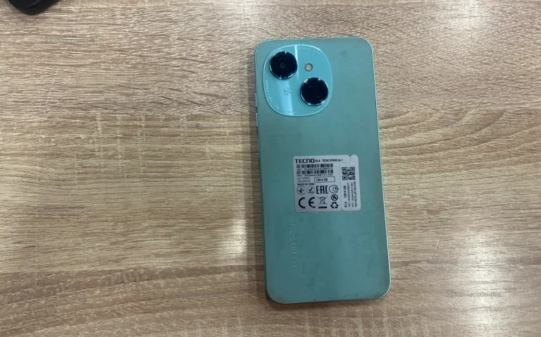 Tecno Spark Go 1 4/128 ГБ