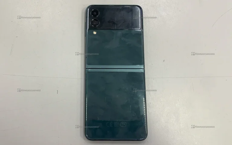 Samsung Galaxy Z Flip3 5G 8/256 ГБ