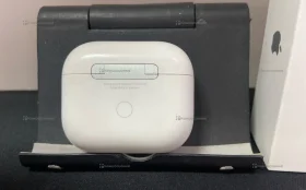 Купить Наушники AirPods 3rd б/у , в Тюмень Цена:5500рублей