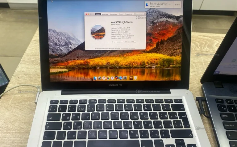 Ноутбук  MacBooK 13 Pro 2011г