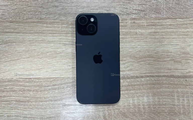 Apple iPhone 15 6/128 ГБ