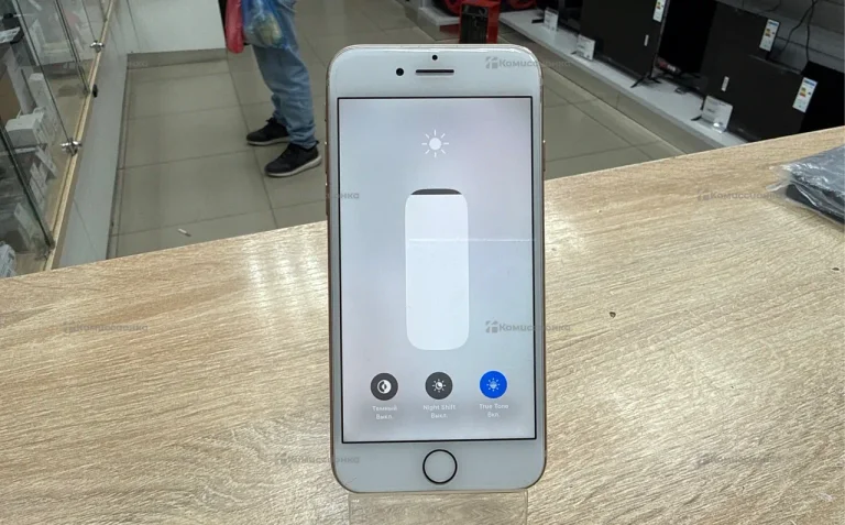 Apple iPhone 8 2/64 ГБ