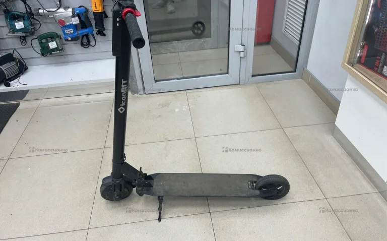 Самокат iconBit Kick Scooter TT v2