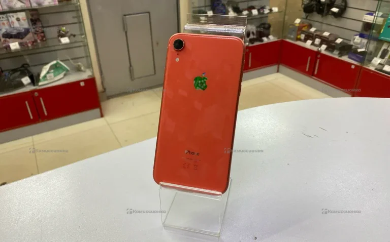 Apple iPhone XR 3/128 ГБ